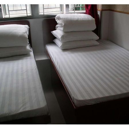 Lung Wa Hotel Хонконг Екстериор снимка