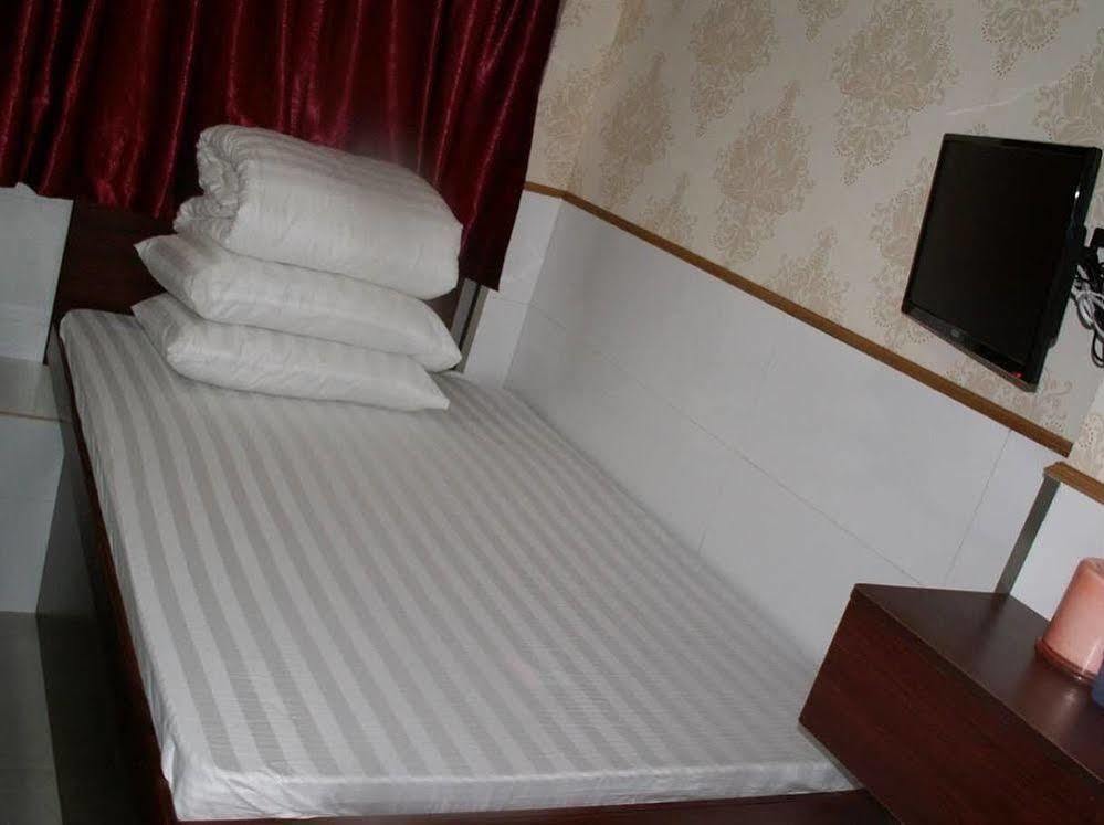 Lung Wa Hotel Хонконг Екстериор снимка