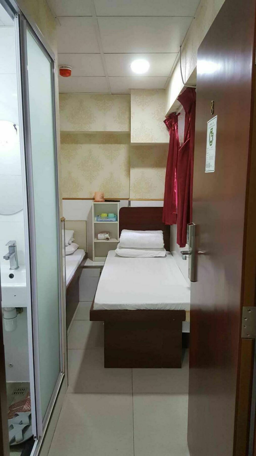 Lung Wa Hotel Хонконг Екстериор снимка