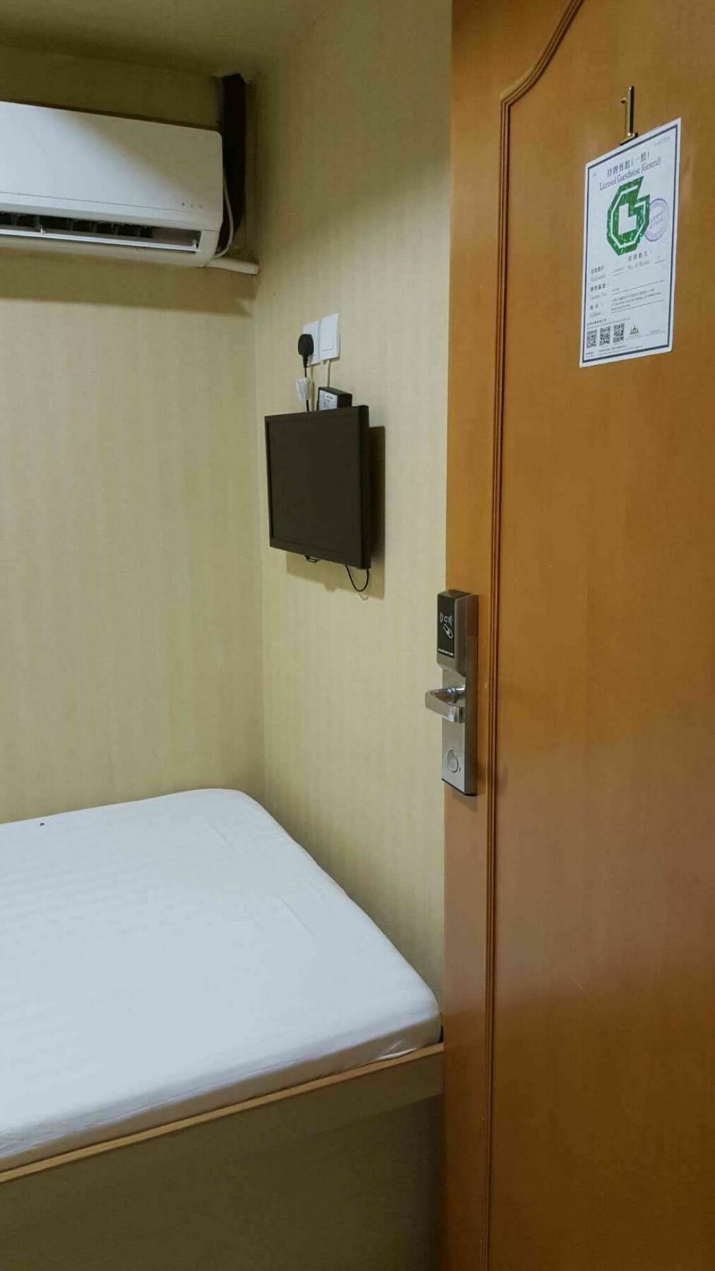 Lung Wa Hotel Хонконг Екстериор снимка